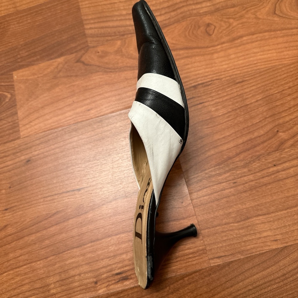 Dior Black and White Mules Sleek Leather Design - Picture 6 of 7